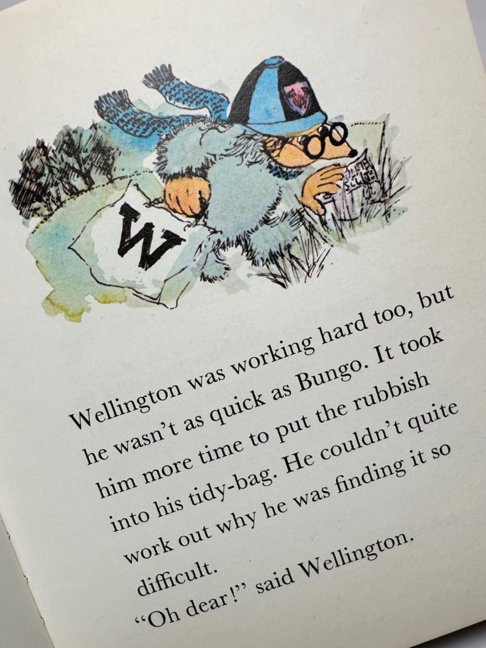 Vintage 1975 Wellington and the Blue Balloon Book - Picture 4 of 10